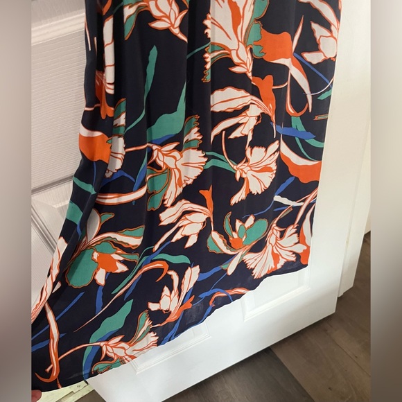 Long Maxi dress! - Picture 2 of 8